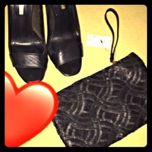 The Limited Clutch Purse ❤️